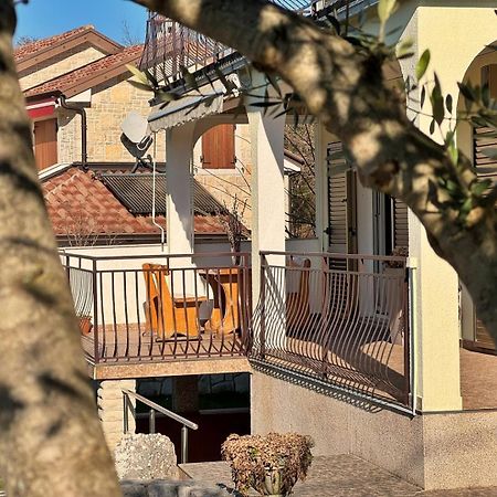 Apartments Pavle Malinska Bagian luar foto