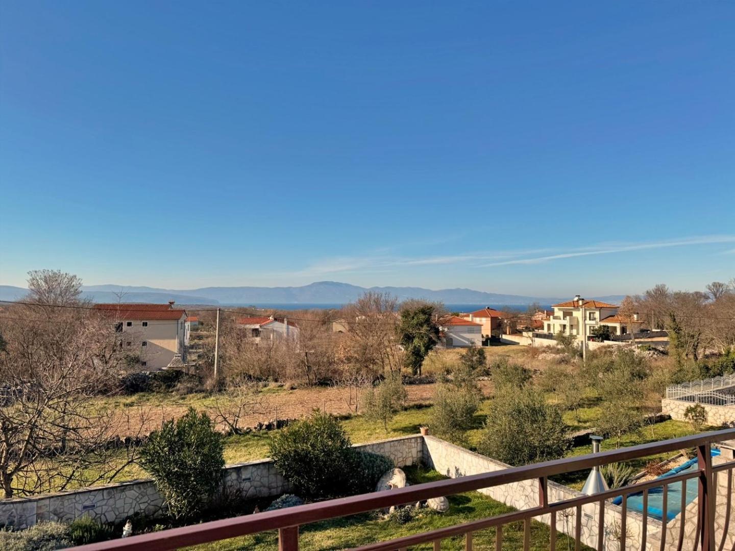 Apartments Pavle Malinska Bagian luar foto